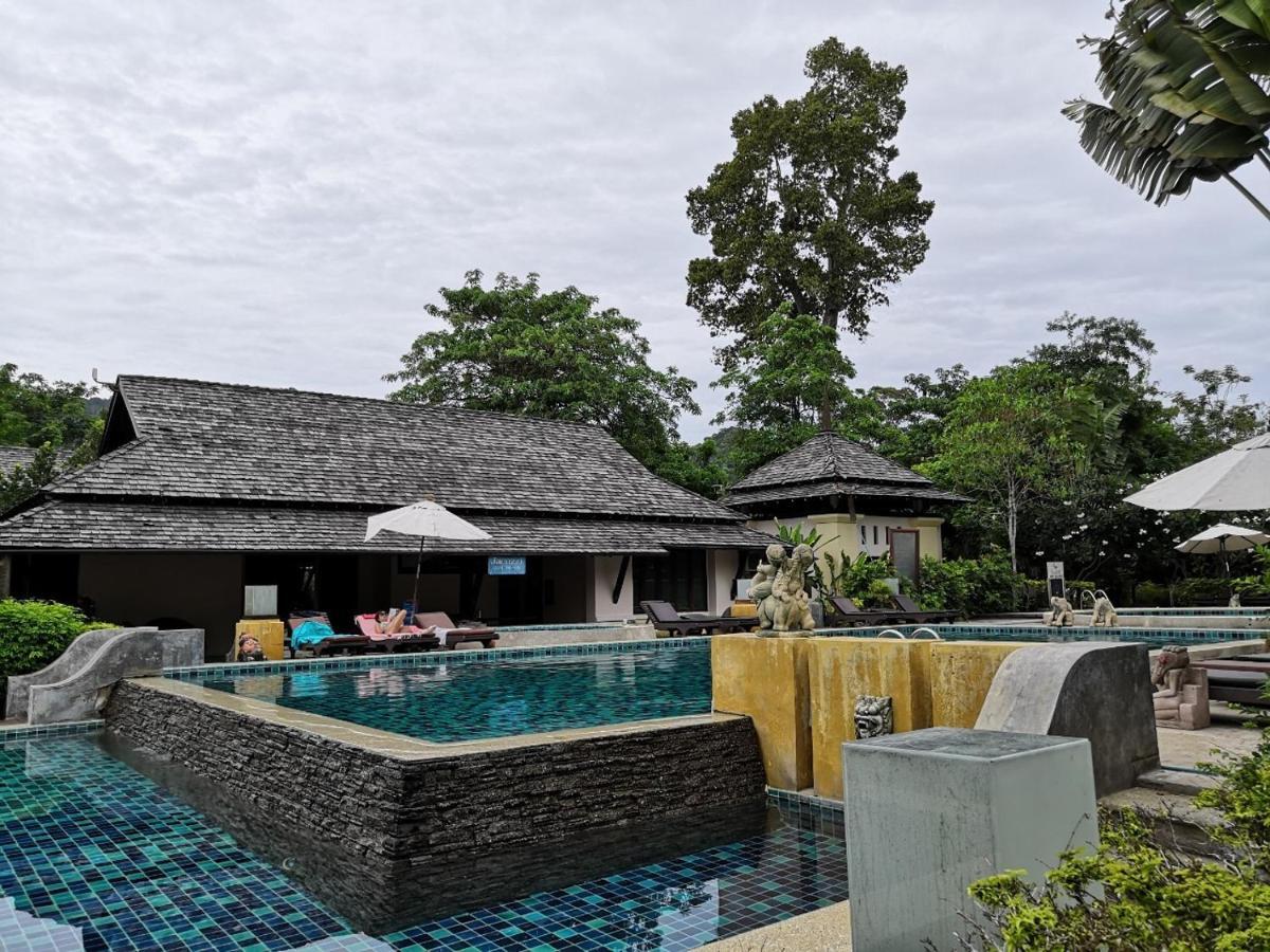 Seashell Resort Hostel Koh Tao Exterior photo