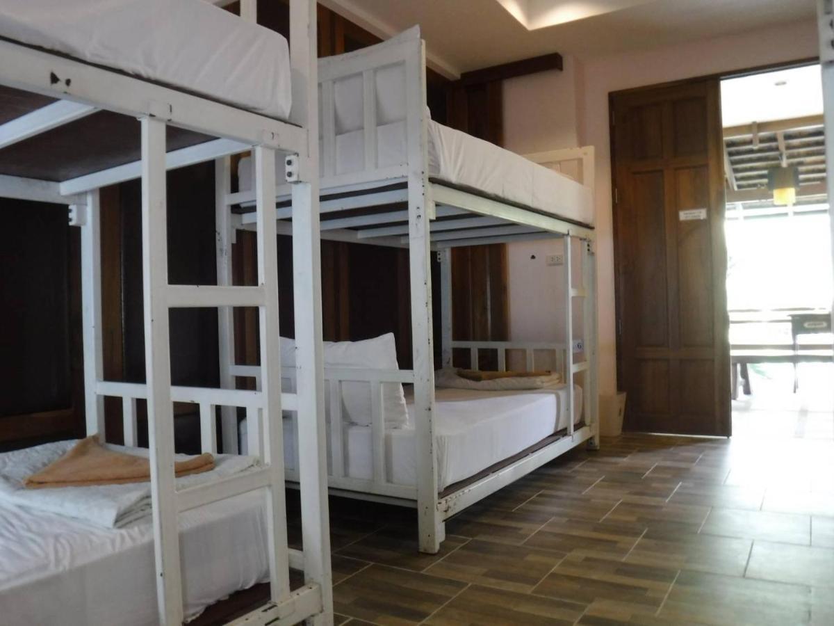 Seashell Resort Hostel Koh Tao Exterior photo