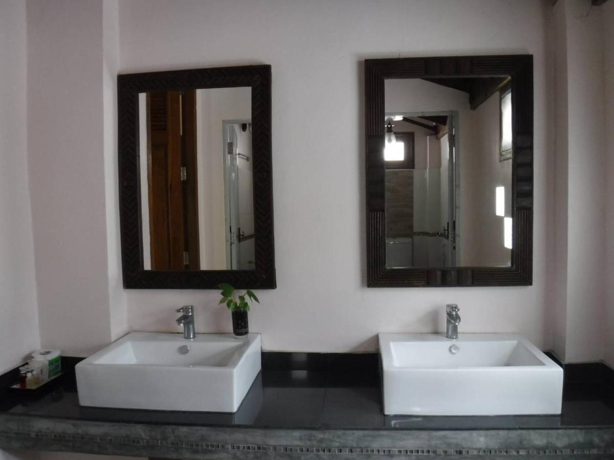 Seashell Resort Hostel Koh Tao Exterior photo